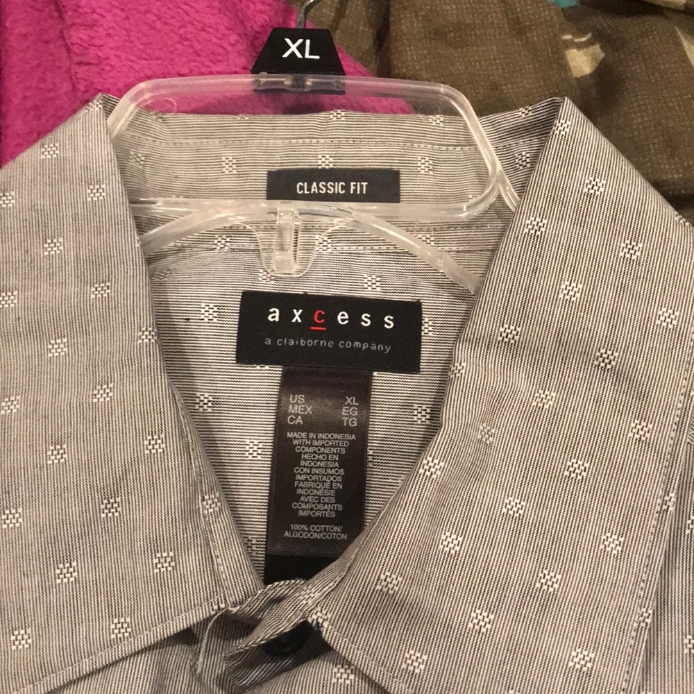 NWT Axcess button down - Picture 2 of 5